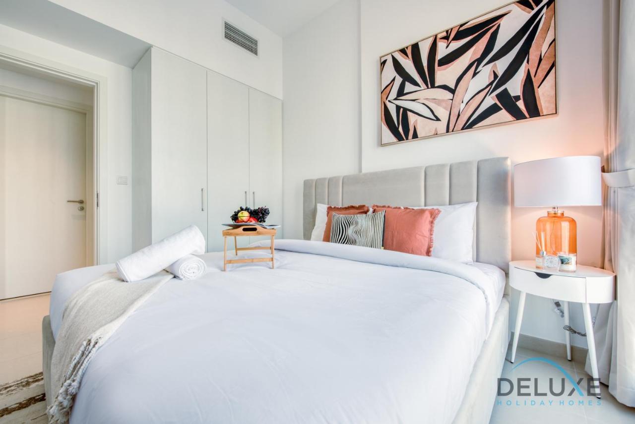 Chic 1br In Town Square Dubailand By Deluxe Homes Apartment *
